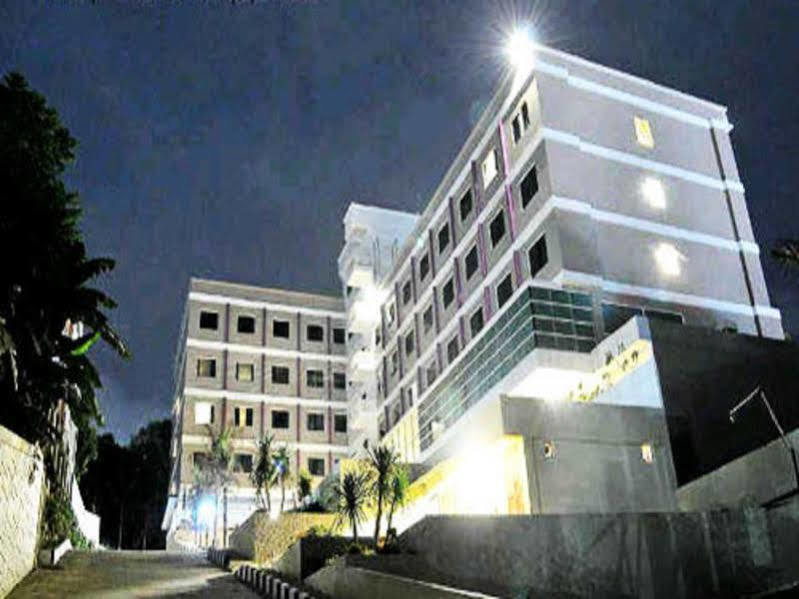 D'Primahotel Balikpapan Kültér fotó